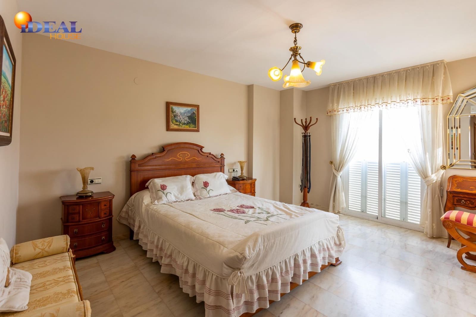 5 bedroom Villa for sale in Motril with pool garage - € 1,160,000 (Ref: 9434213)