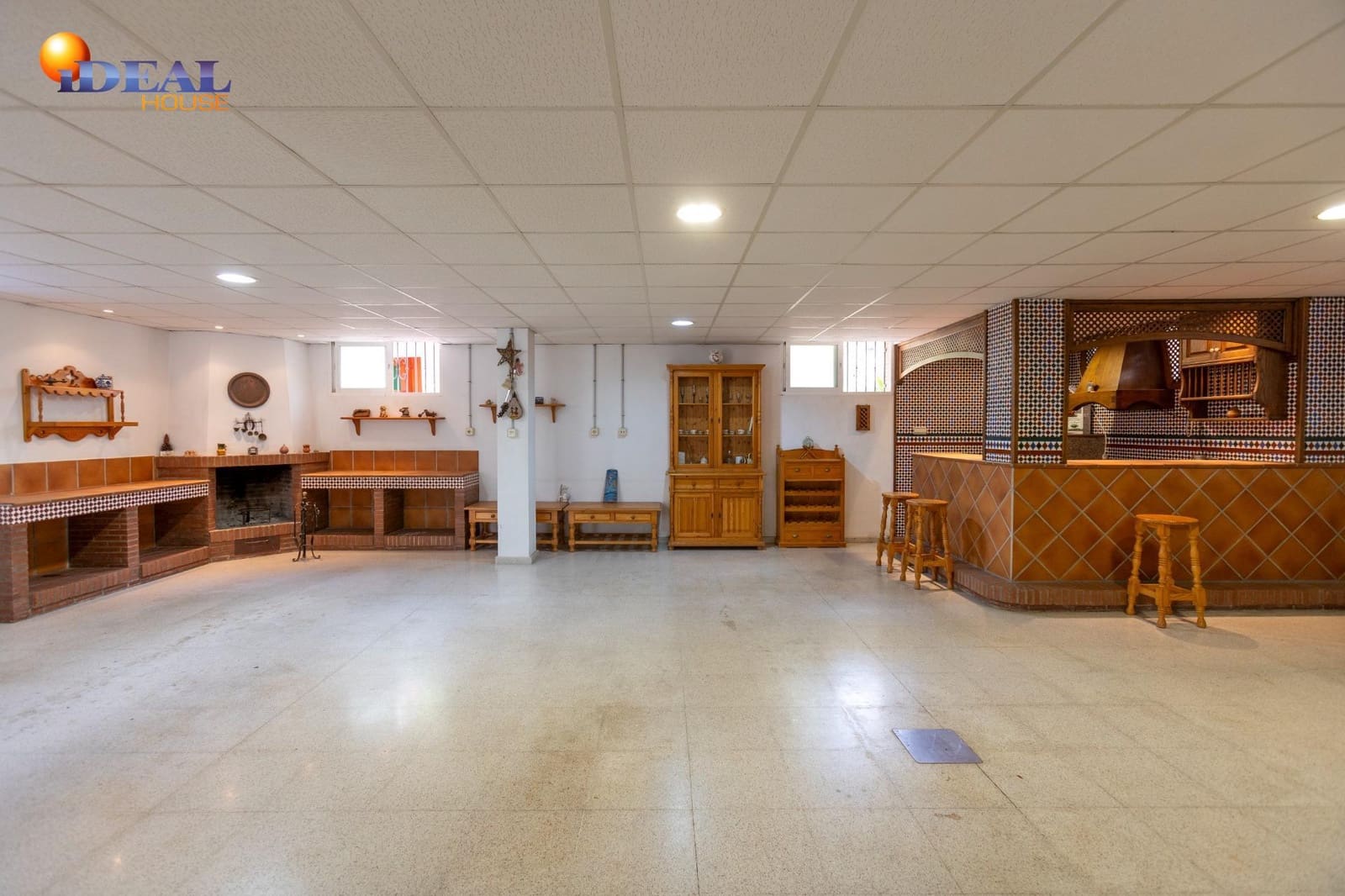 5 bedroom Villa for sale in Motril with pool garage - € 1,160,000 (Ref: 9434213)