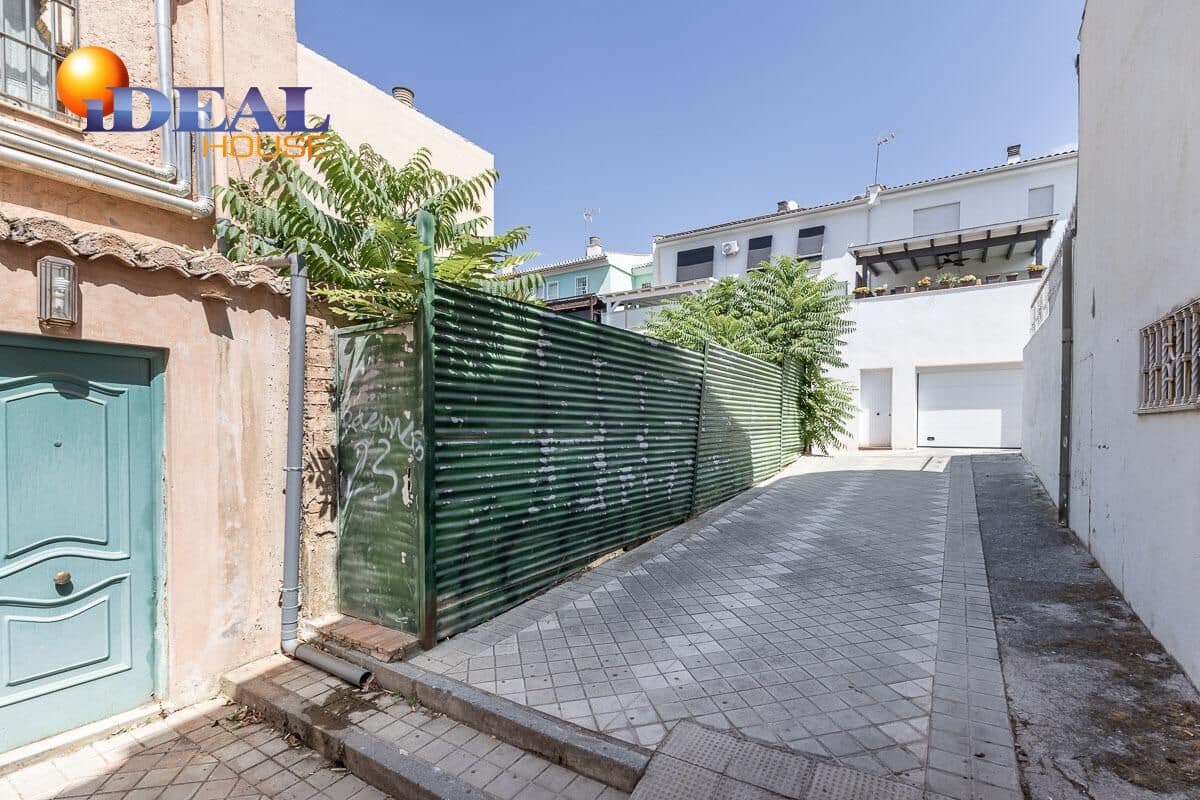 Terrain à Bâtir à vendre à Grenade ville - 75 000 € (Ref: 9434214)