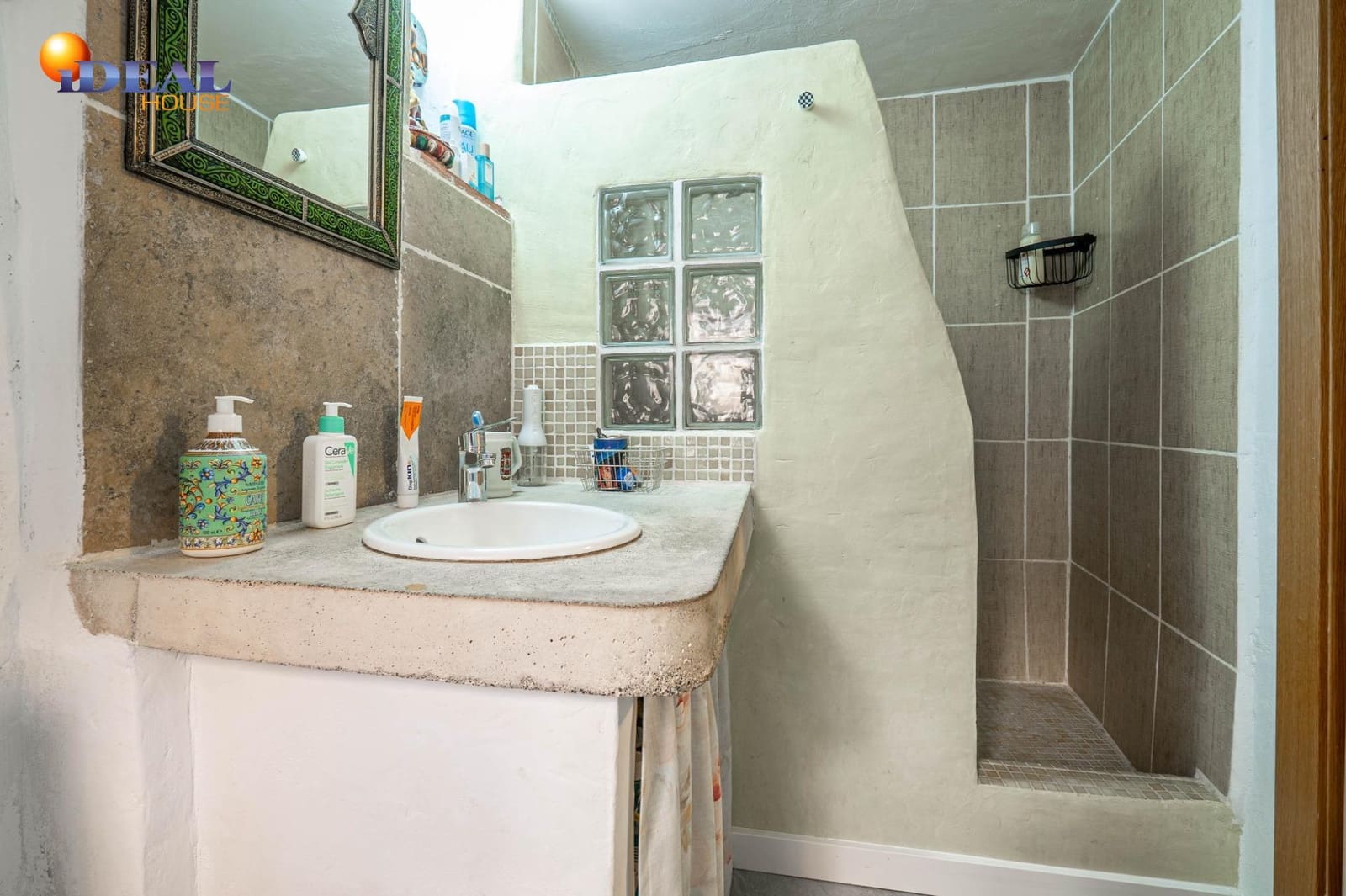 Adosado de 2 habitaciones en Nigüelas en venta - 230.000 € (Ref: 9434215)