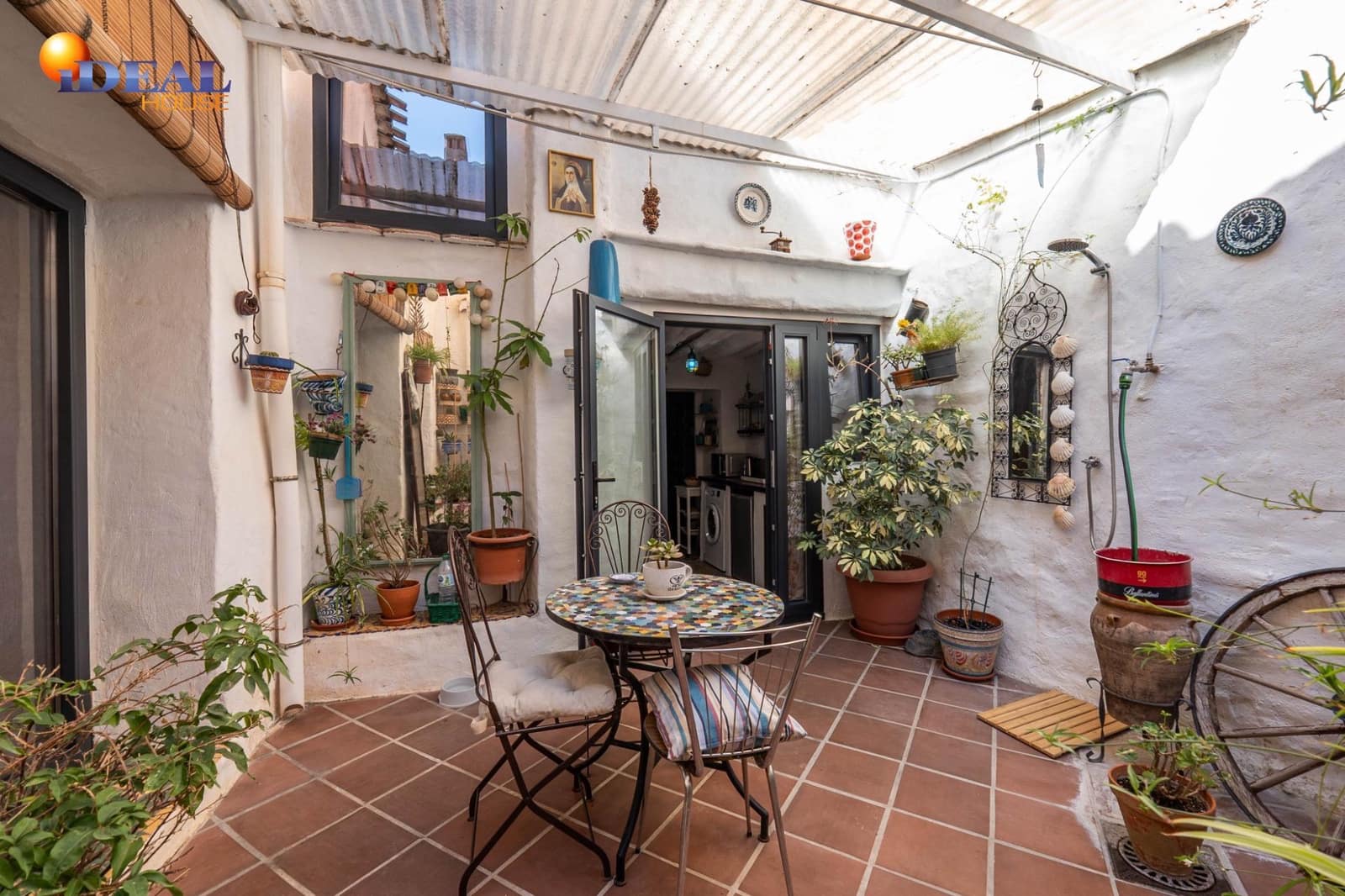 Adosado de 2 habitaciones en Nigüelas en venta - 230.000 € (Ref: 9434215)