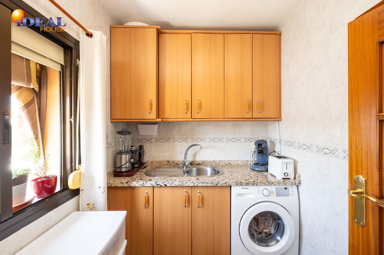 3 bedroom Flat for sale in Granada city - € 180,000 (Ref: 9434216)