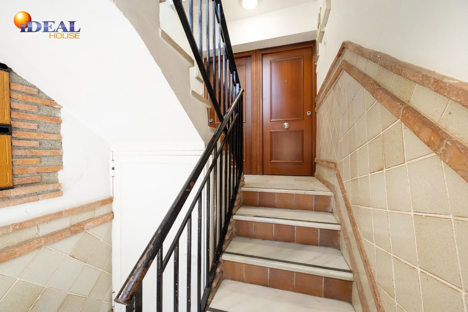 3 bedroom Flat for sale in Granada city - € 180,000 (Ref: 9434216)