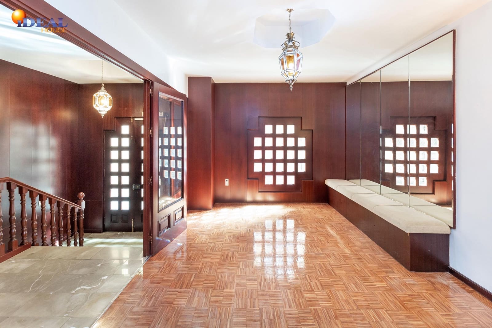 4 slaapkamer Flat te koop in Granada stad met zwembad - € 495.000 (Ref: 9434218)