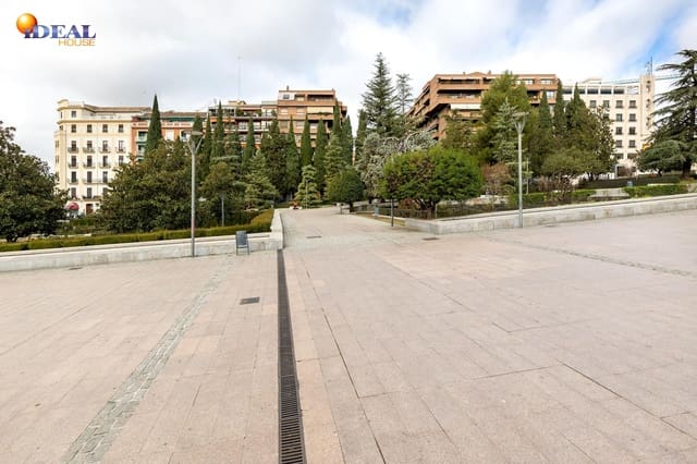 4 slaapkamer Flat te koop in Albaicin, Granada stad met zwembad - € 495.000 (Ref: 9434218)