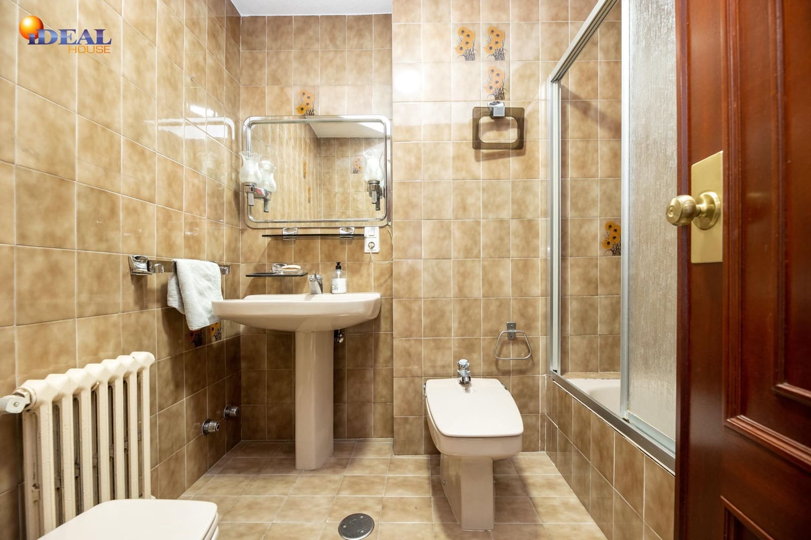 4 slaapkamer Flat te koop in Granada stad met zwembad - € 495.000 (Ref: 9434218)