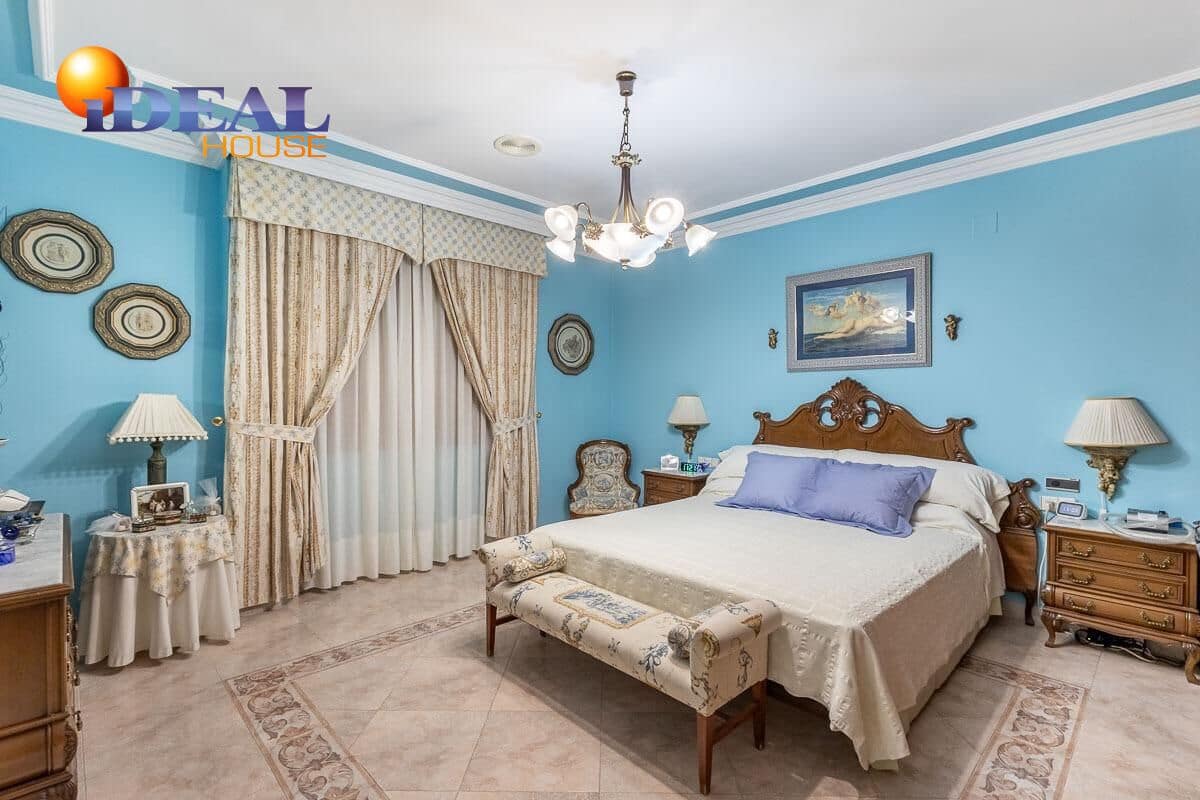 5 bedroom Villa for sale in Monachil with pool garage - € 619,000 (Ref: 9434219)