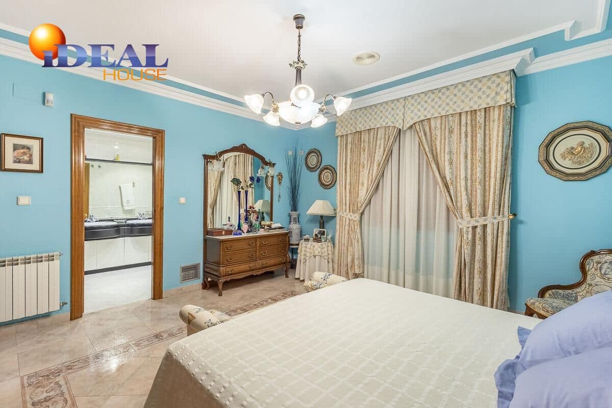 5 bedroom Villa for sale in Monachil with pool garage - € 619,000 (Ref: 9434219)