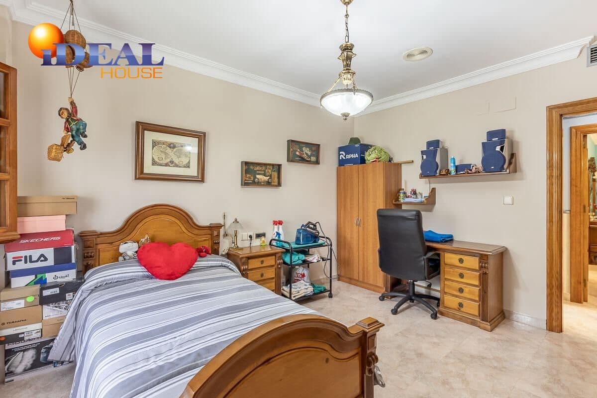 5 bedroom Villa for sale in Monachil with pool garage - € 619,000 (Ref: 9434219)