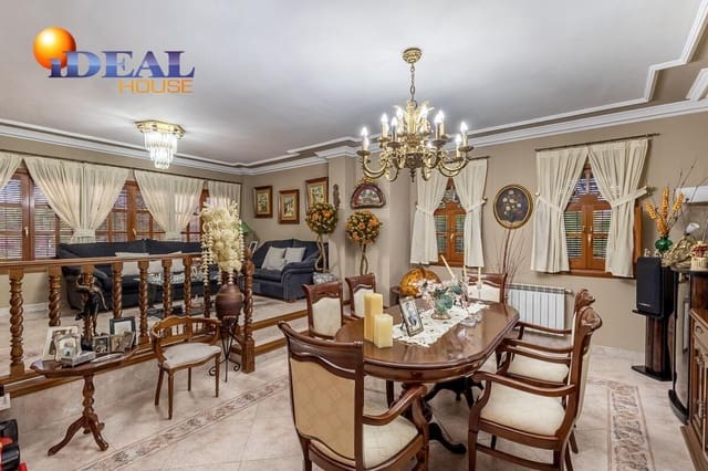 Chalet de 5 habitaciones en Monachil en venta con piscina garaje - 619.000 € (Ref: 9434219)