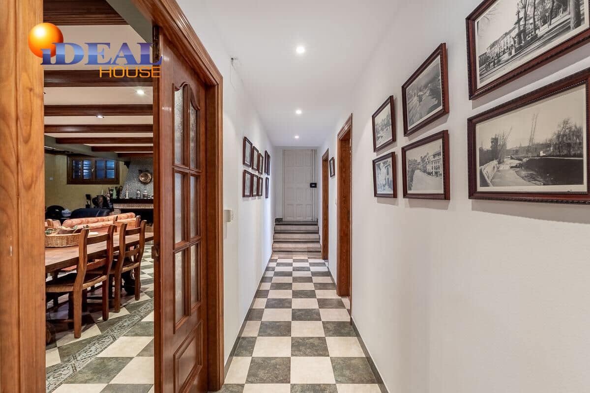 5 bedroom Villa for sale in Monachil with pool garage - € 619,000 (Ref: 9434219)