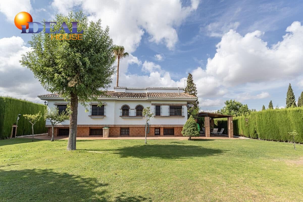 5 bedroom Villa for sale in Monachil with pool garage - € 619,000 (Ref: 9434219)