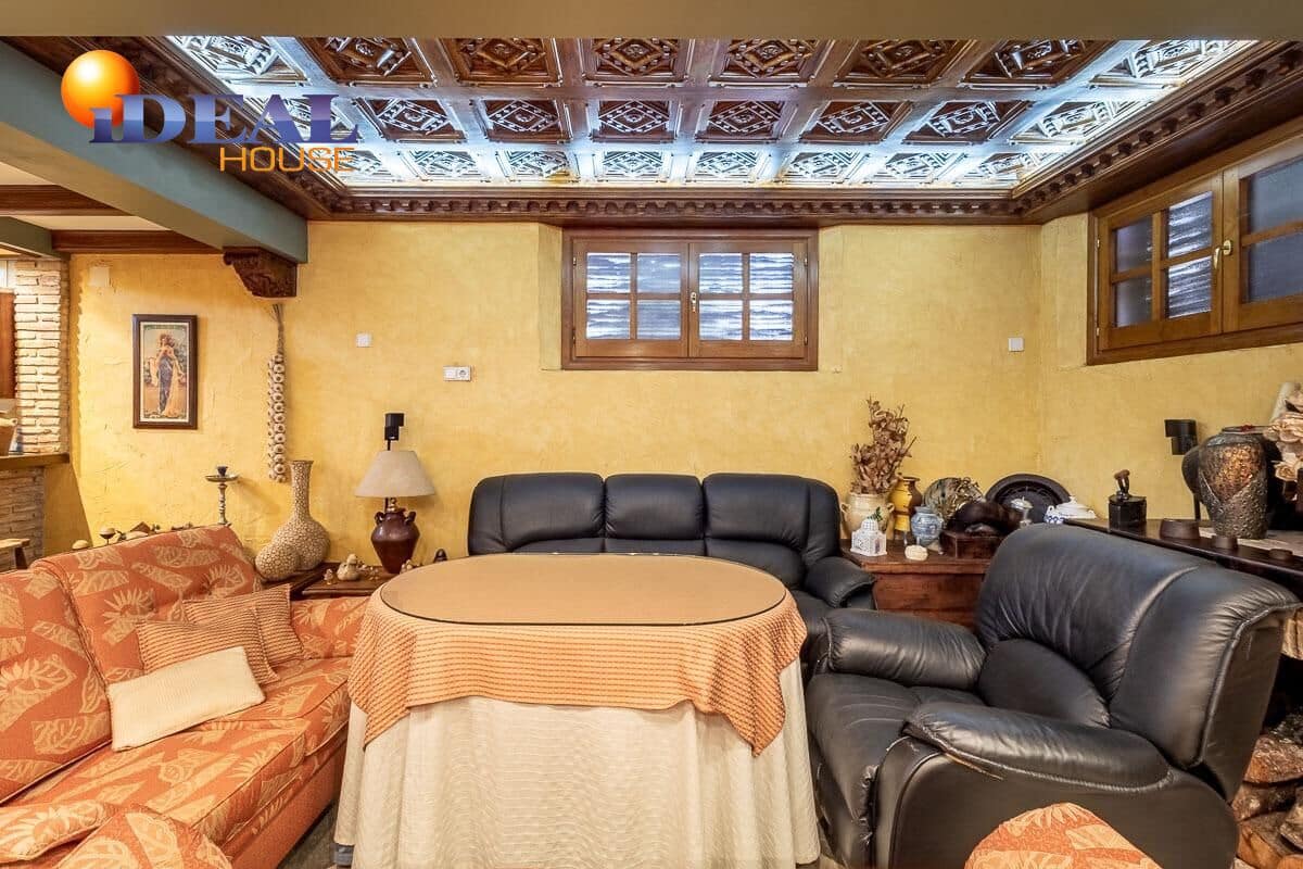 5 bedroom Villa for sale in Monachil with pool garage - € 619,000 (Ref: 9434219)