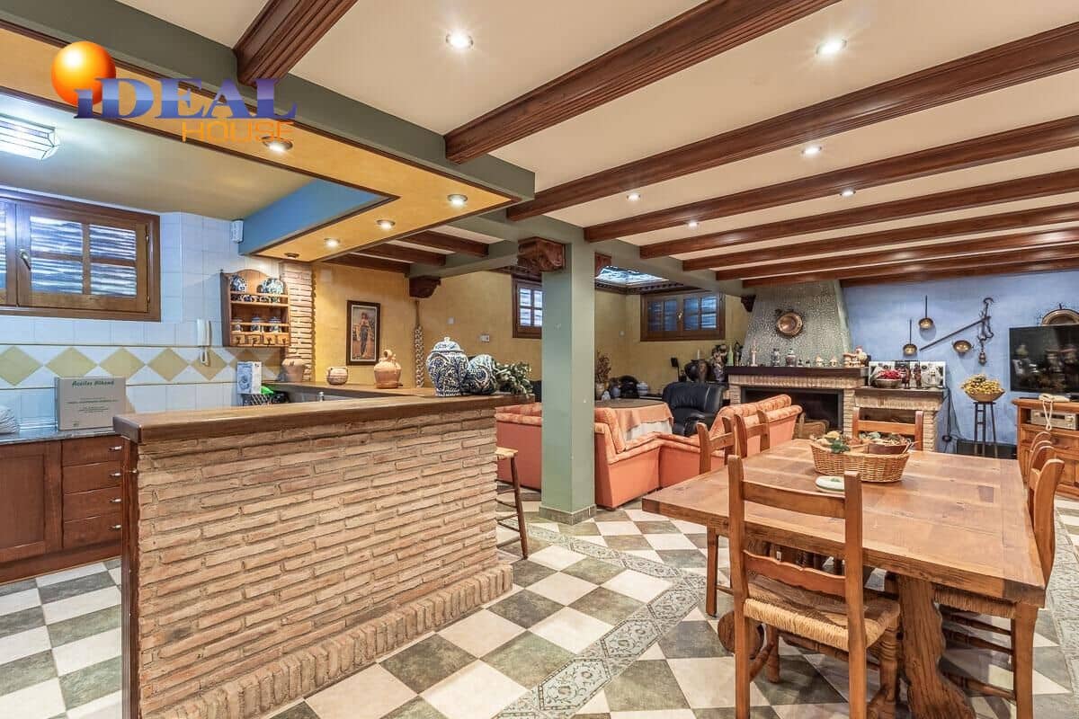 5 bedroom Villa for sale in Monachil with pool garage - € 619,000 (Ref: 9434219)