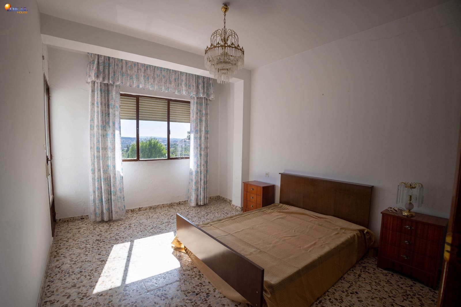 5 makuuhuone Rivitalo myytävänä paikassa Loja - 225 000 € (Ref: 9434220)