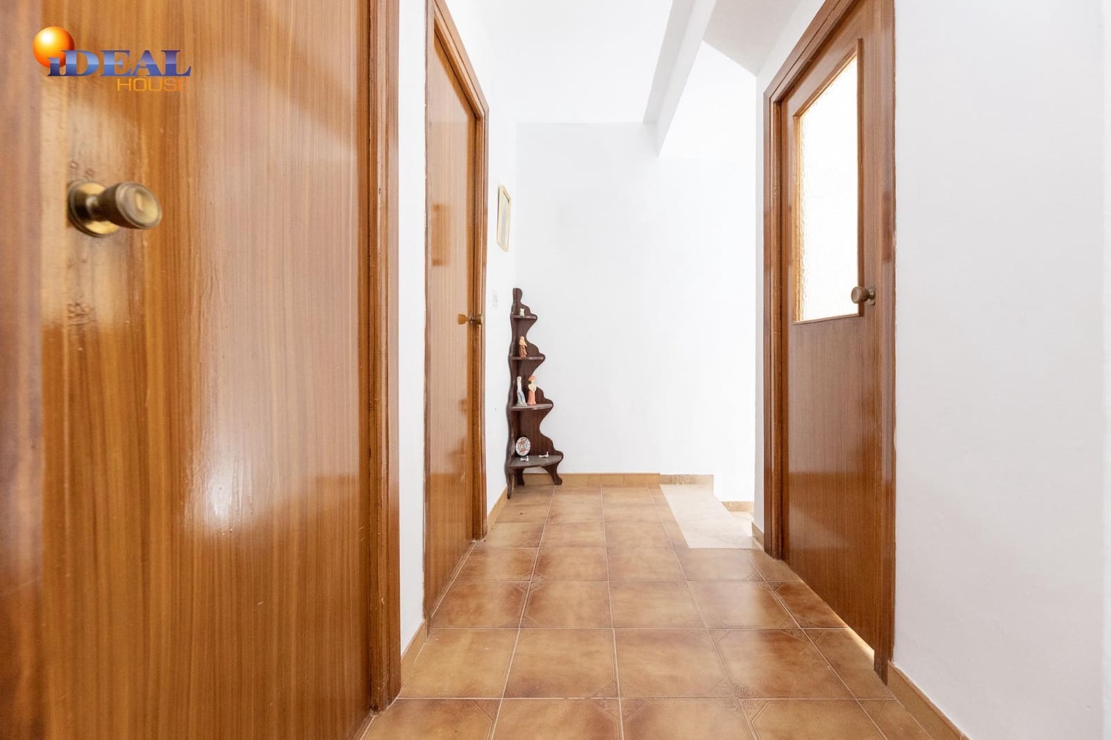 6 soverom Finca/Herregård til salgs i Colomera med garasje - € 129 000 (Ref: 9434221)