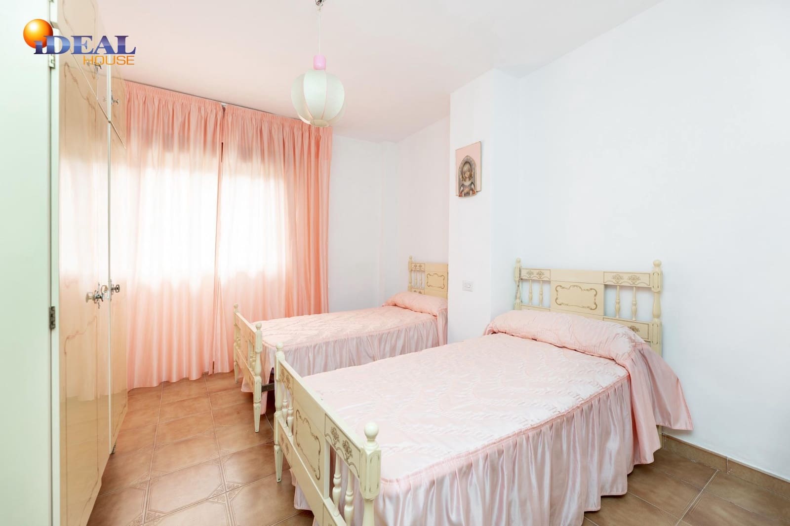 6 soverom Finca/Herregård til salgs i Colomera med garasje - € 129 000 (Ref: 9434221)