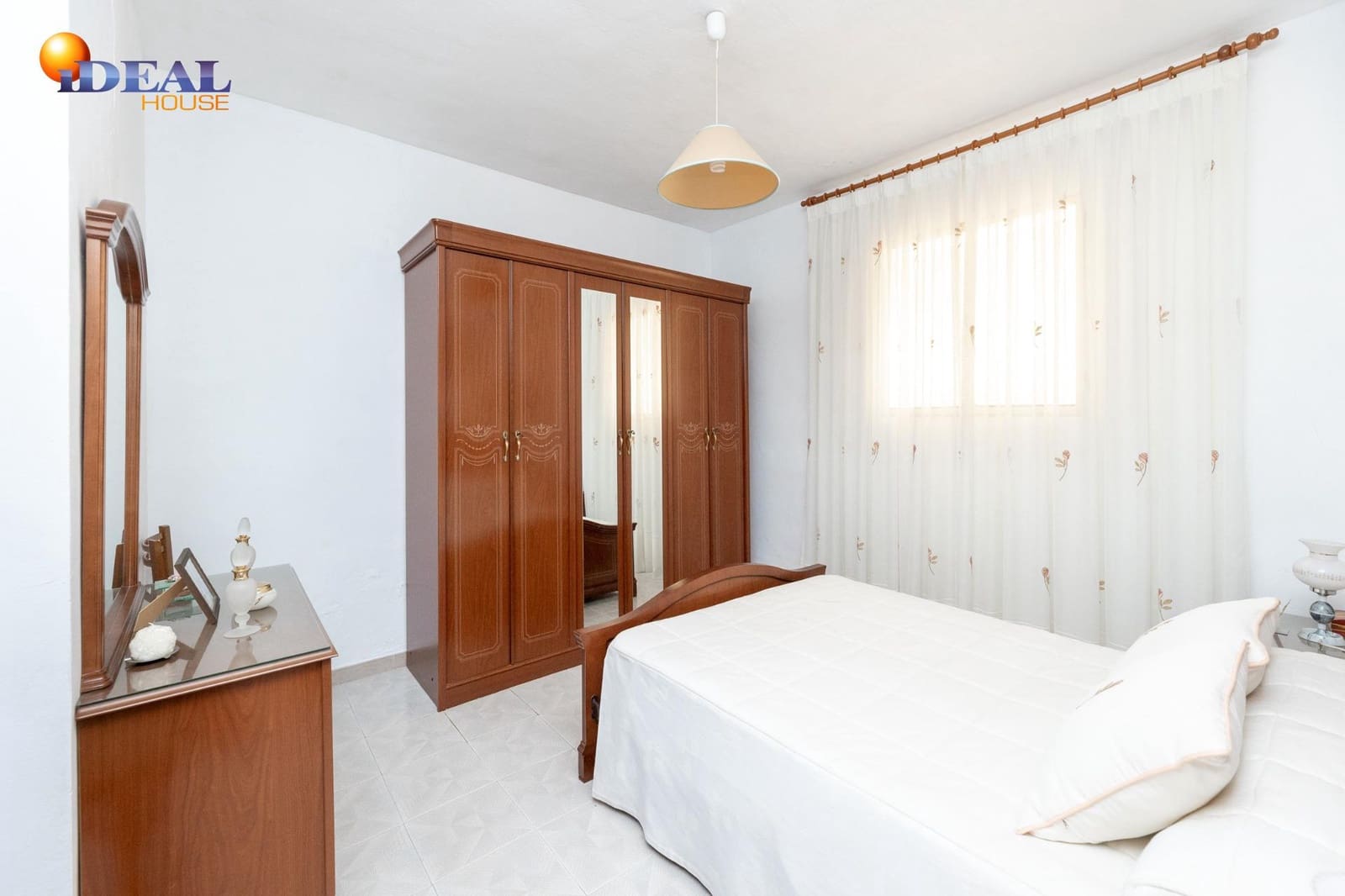 6 soverom Finca/Herregård til salgs i Colomera med garasje - € 129 000 (Ref: 9434221)