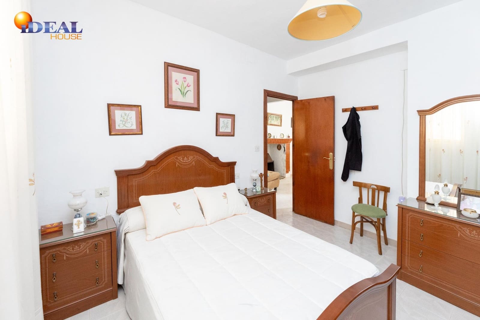 6 soverom Finca/Herregård til salgs i Colomera med garasje - € 129 000 (Ref: 9434221)