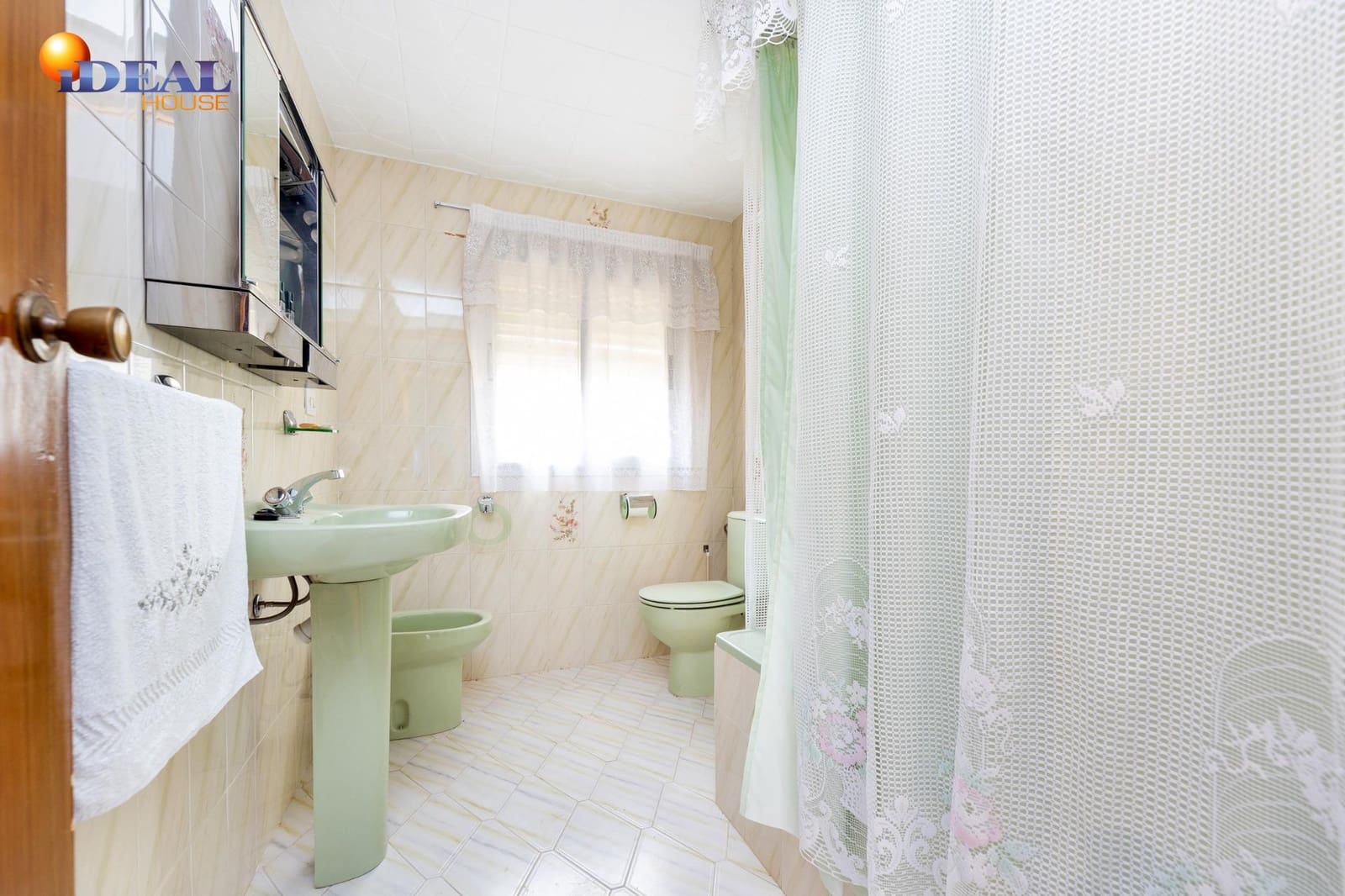 6 soverom Finca/Herregård til salgs i Colomera med garasje - € 129 000 (Ref: 9434221)