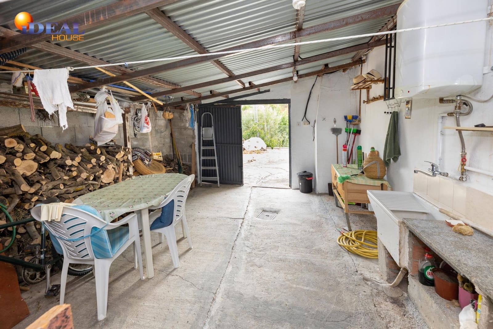 6 soverom Finca/Herregård til salgs i Colomera med garasje - € 129 000 (Ref: 9434221)