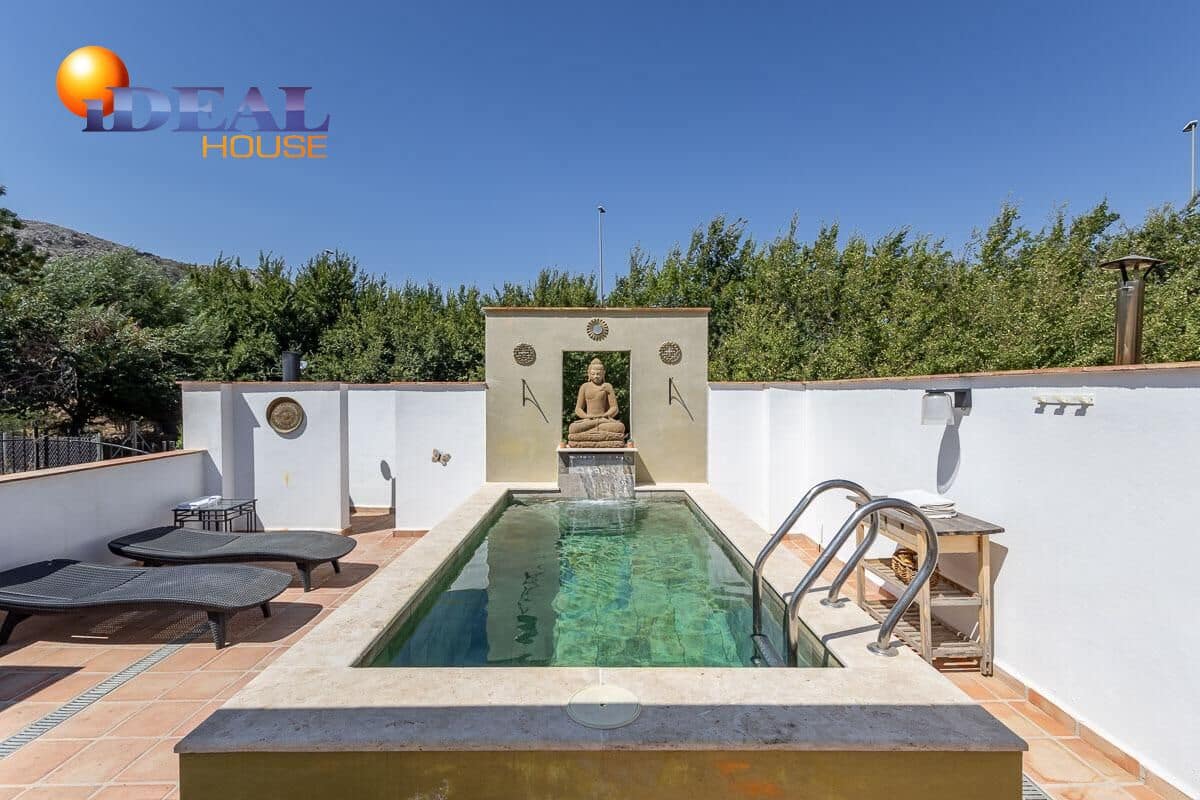 4 bedroom Villa for sale in Loja with pool - € 268,000 (Ref: 9434223)