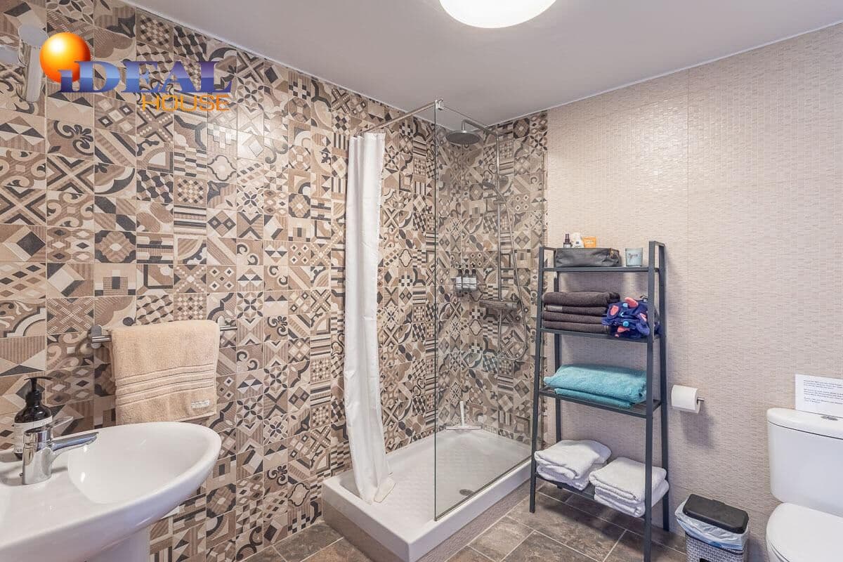 4 bedroom Villa for sale in Loja with pool - € 268,000 (Ref: 9434223)