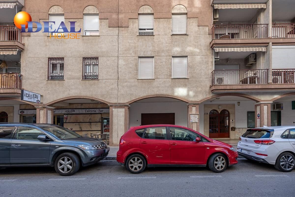 Comercial para venda em Granada cidade - 159 000 € (Ref: 9434224)