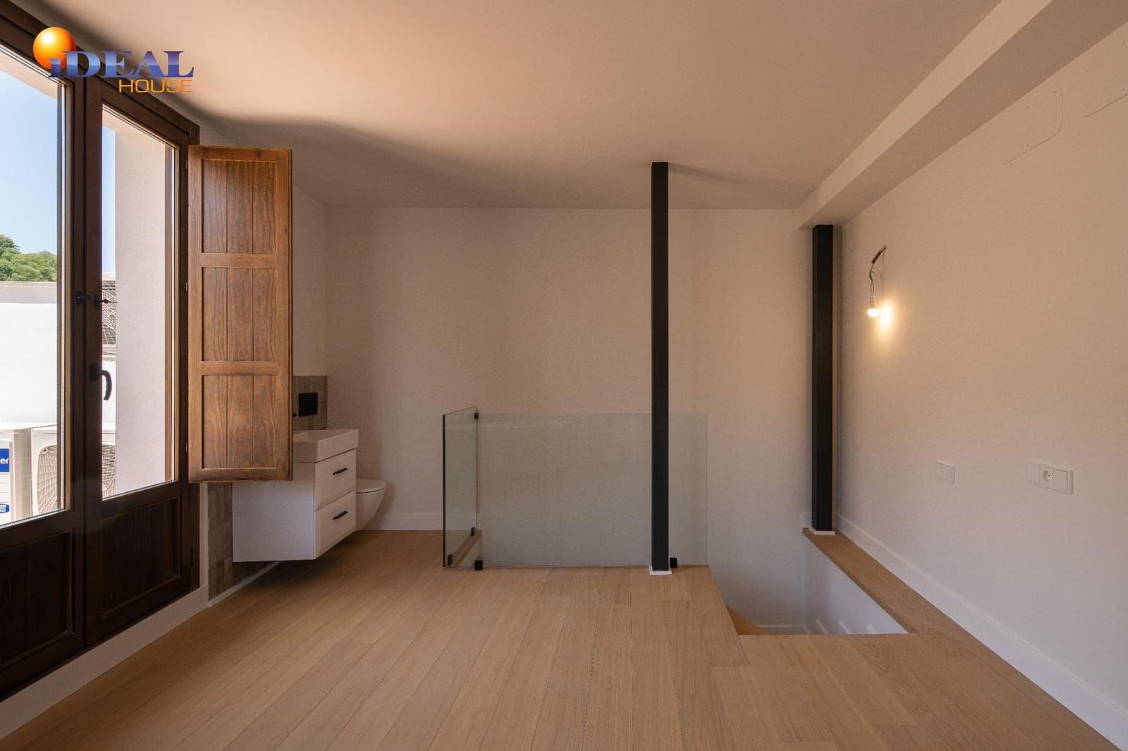 3 bedroom Apartment for sale in Granada city - € 650,000 (Ref: 9434225)