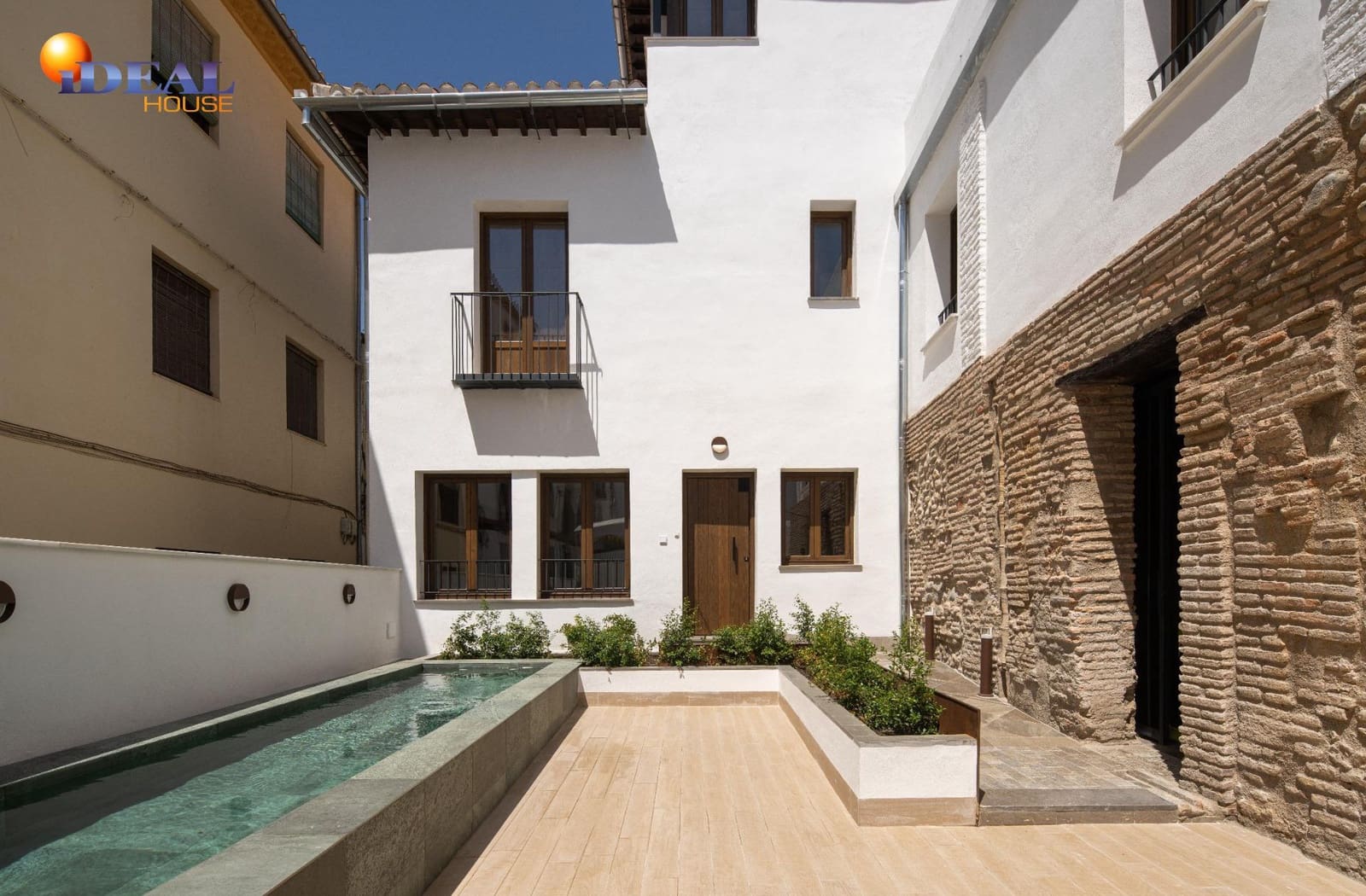 3 bedroom Apartment for sale in Granada city - € 650,000 (Ref: 9434225)