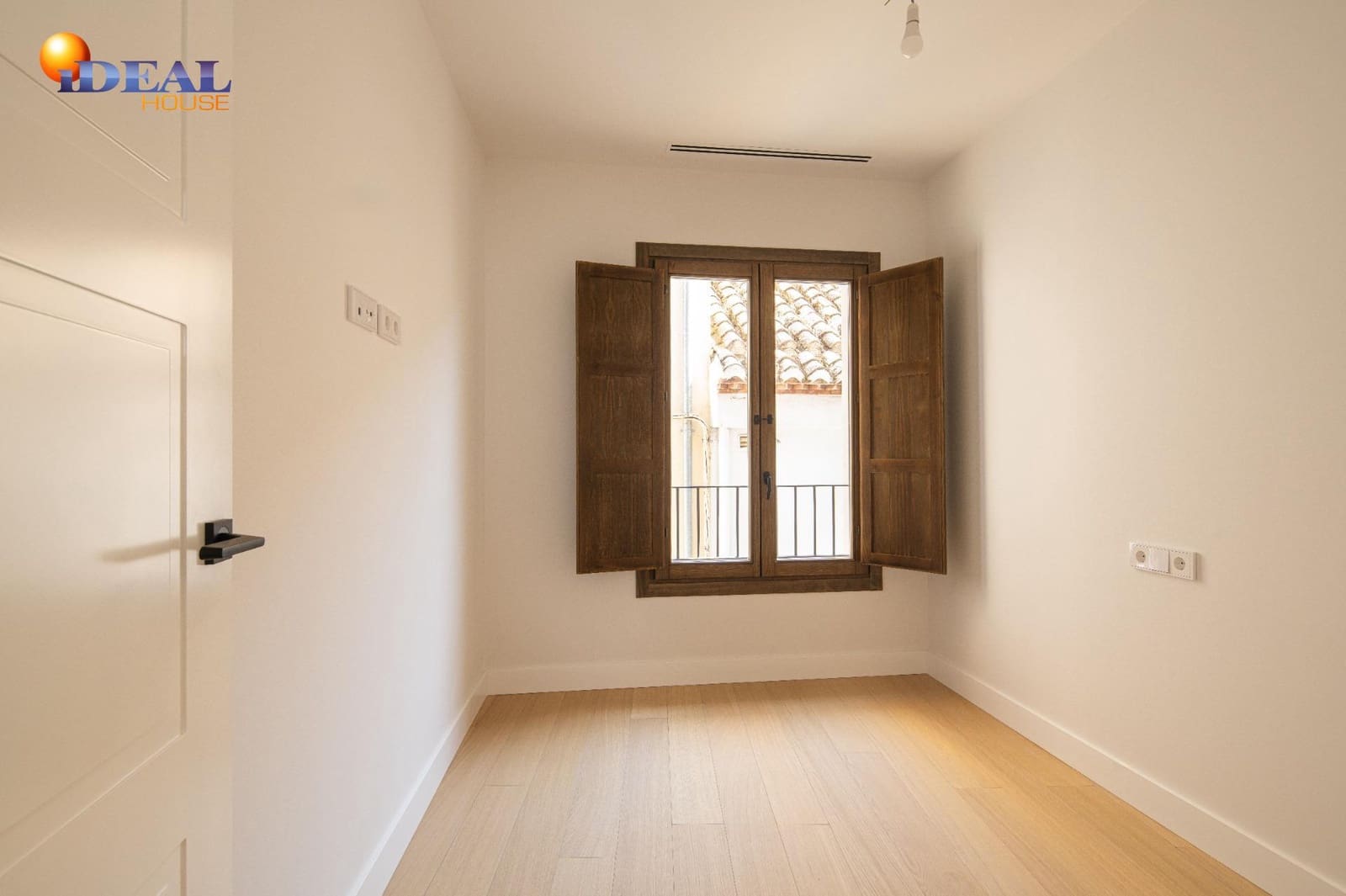 3 bedroom Apartment for sale in Granada city - € 650,000 (Ref: 9434225)