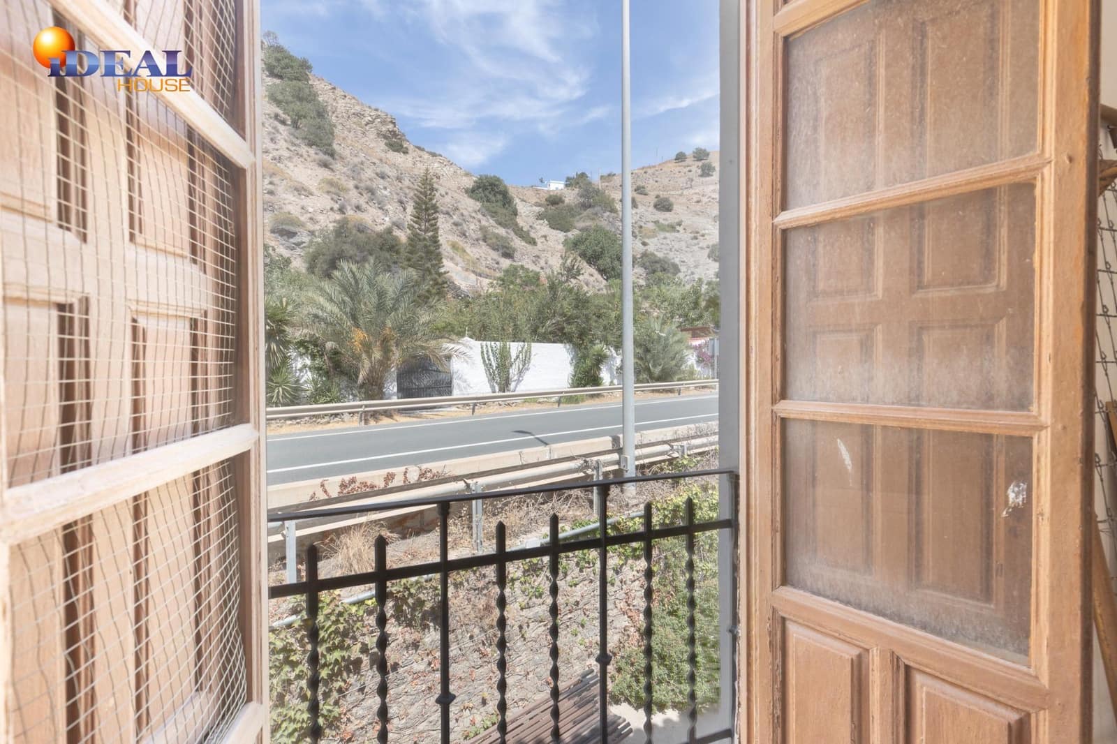 4 bedroom Terraced Villa for sale in Polopos - € 90,000 (Ref: 9434226)