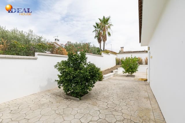 3 makuuhuone Huvila myytävänä paikassa Cúllar Vega mukana uima-altaan 
autotalli - 610 000 € (Ref: 9434230)