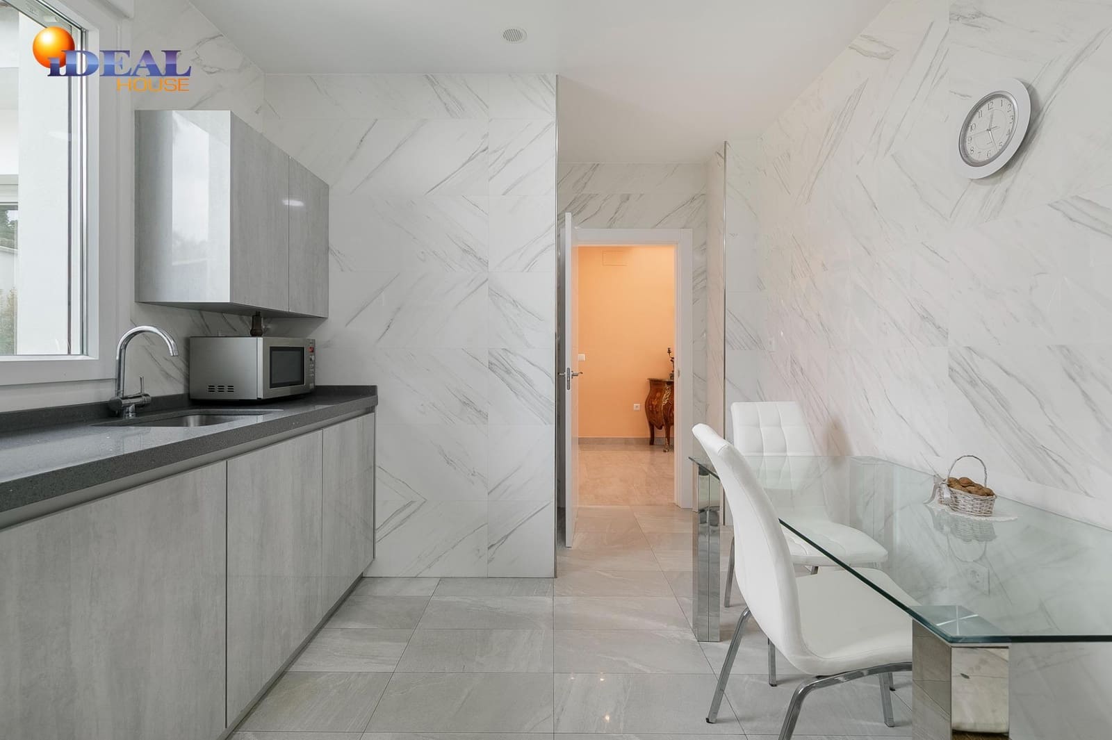 3 makuuhuone Huvila myytävänä paikassa Cullar Vega mukana uima-altaan 
autotalli - 610 000 € (Ref: 9434230)