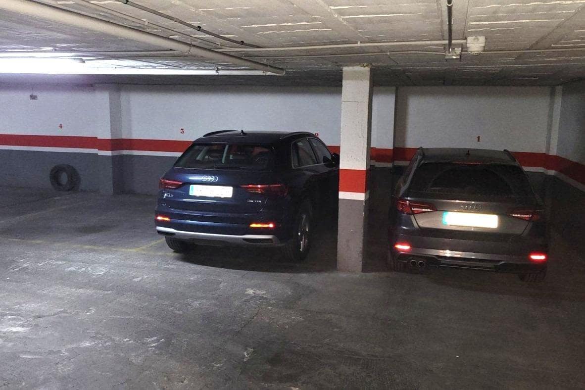 4 slaapkamer Flat te koop in Granada stad met garage - € 530.000 (Ref: 9434231)