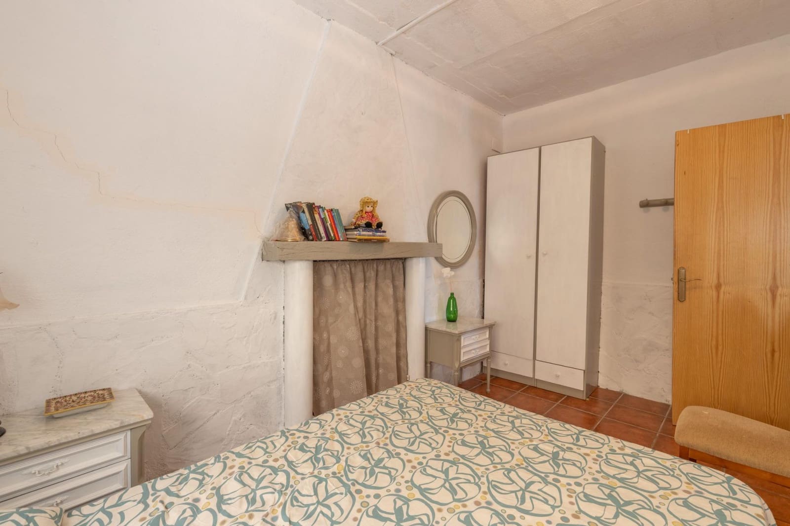 4 bedroom Finca/Country House for sale in Cogollos Vega with pool - € 199,000 (Ref: 9434233)