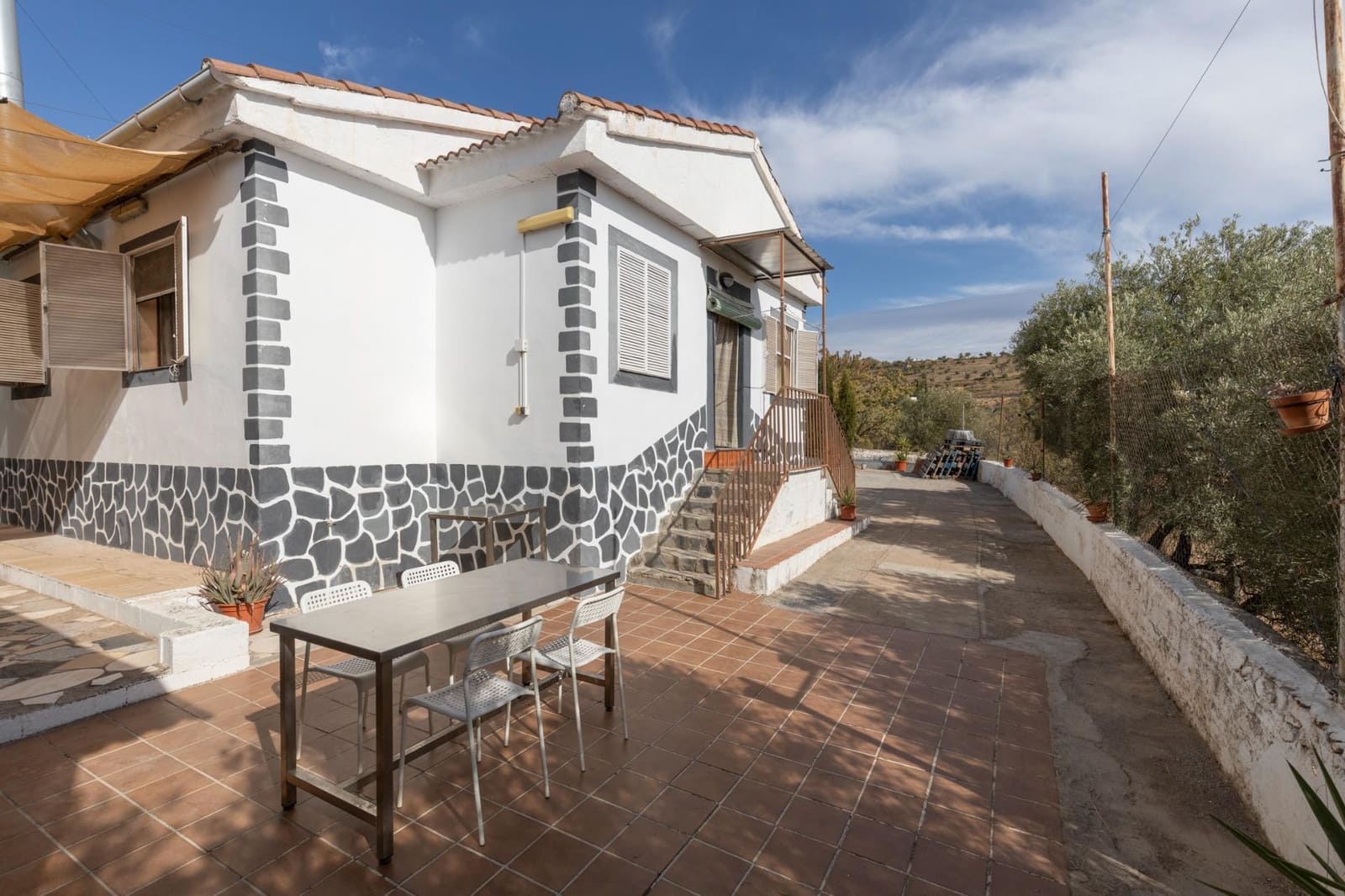 4 bedroom Finca/Country House for sale in Cogollos Vega with pool - € 199,000 (Ref: 9434233)