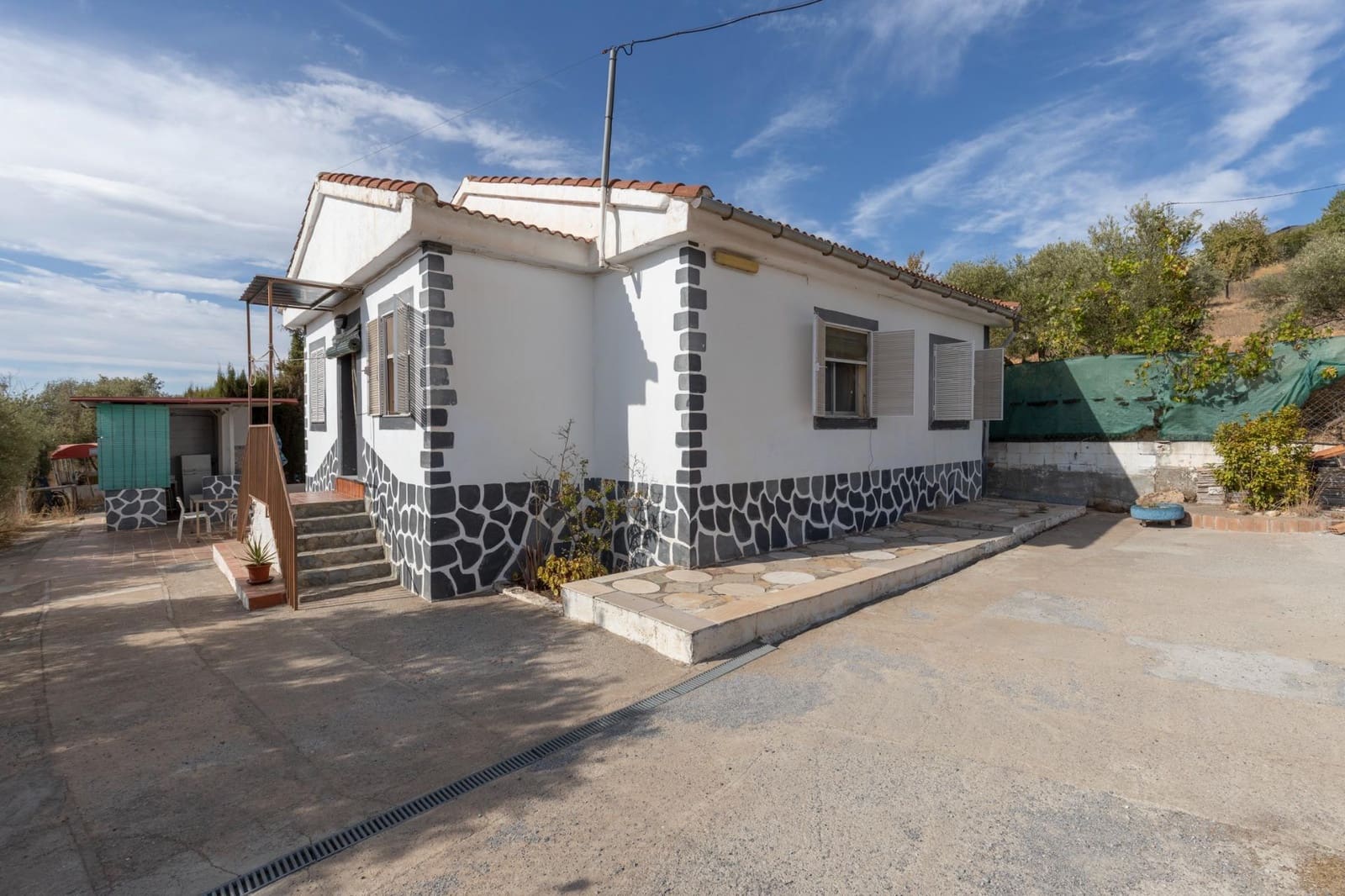 4 bedroom Finca/Country House for sale in Cogollos Vega with pool - € 199,000 (Ref: 9434233)