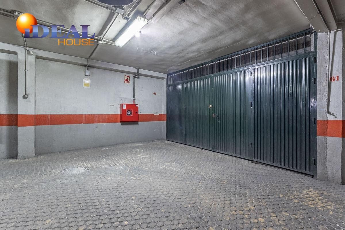Garage for sale in Granada city - € 65,000 (Ref: 9434235)