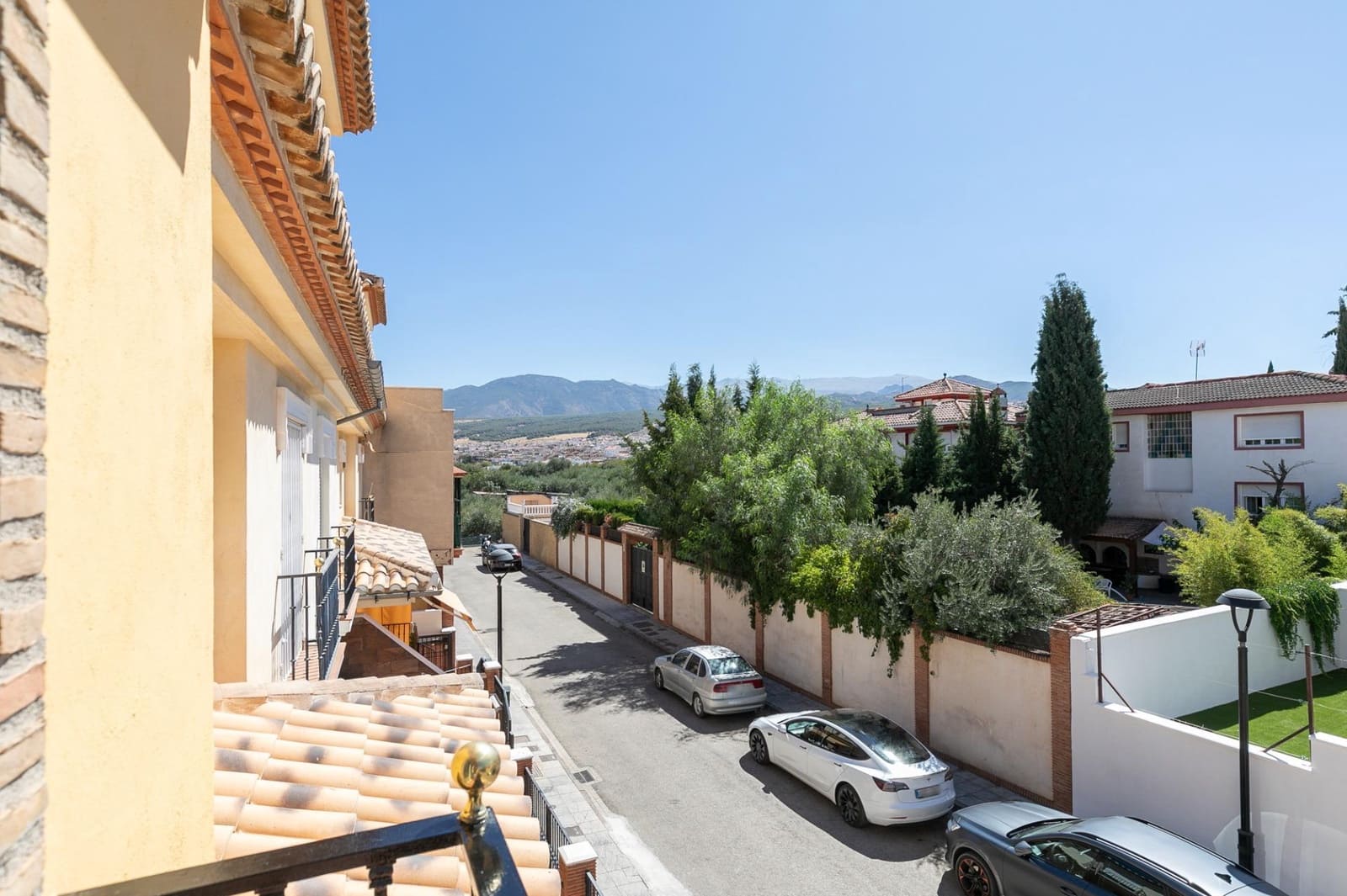 6 sypialnia Dom szeregowy na sprzedaż w Ogijares z garażem - 286 000 € (Ref: 9434236)