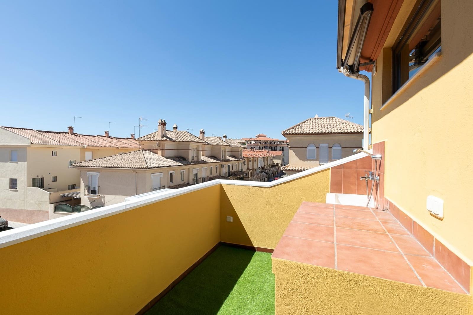 6 sypialnia Dom szeregowy na sprzedaż w Ogijares z garażem - 286 000 € (Ref: 9434236)