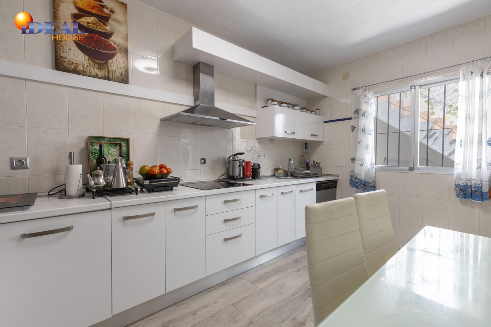 3 quarto Casa em Banda para venda em Zafarraya com garagem - 135 000 € (Ref: 9434237)