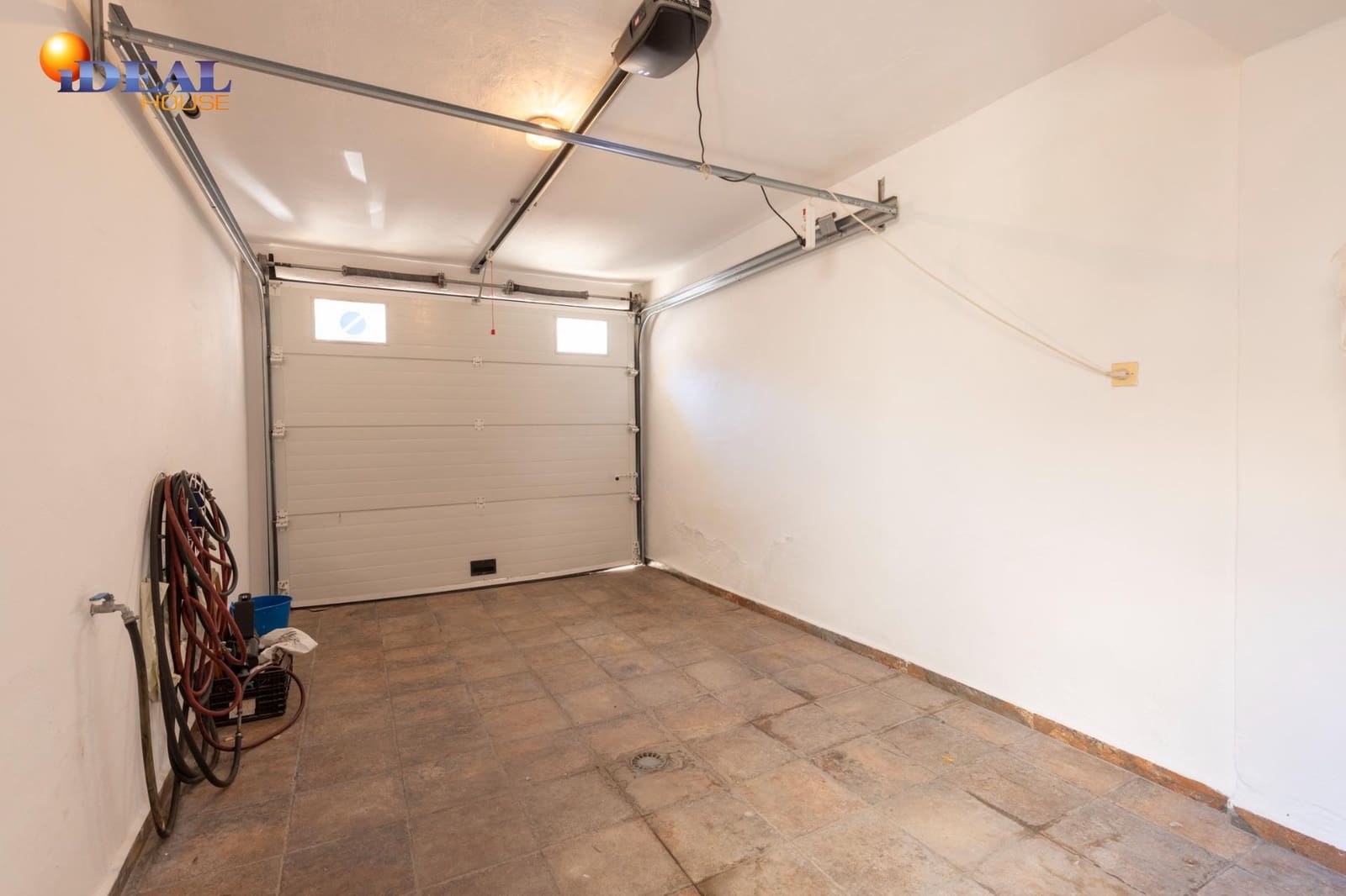 3 quarto Casa em Banda para venda em Zafarraya com garagem - 135 000 € (Ref: 9434237)