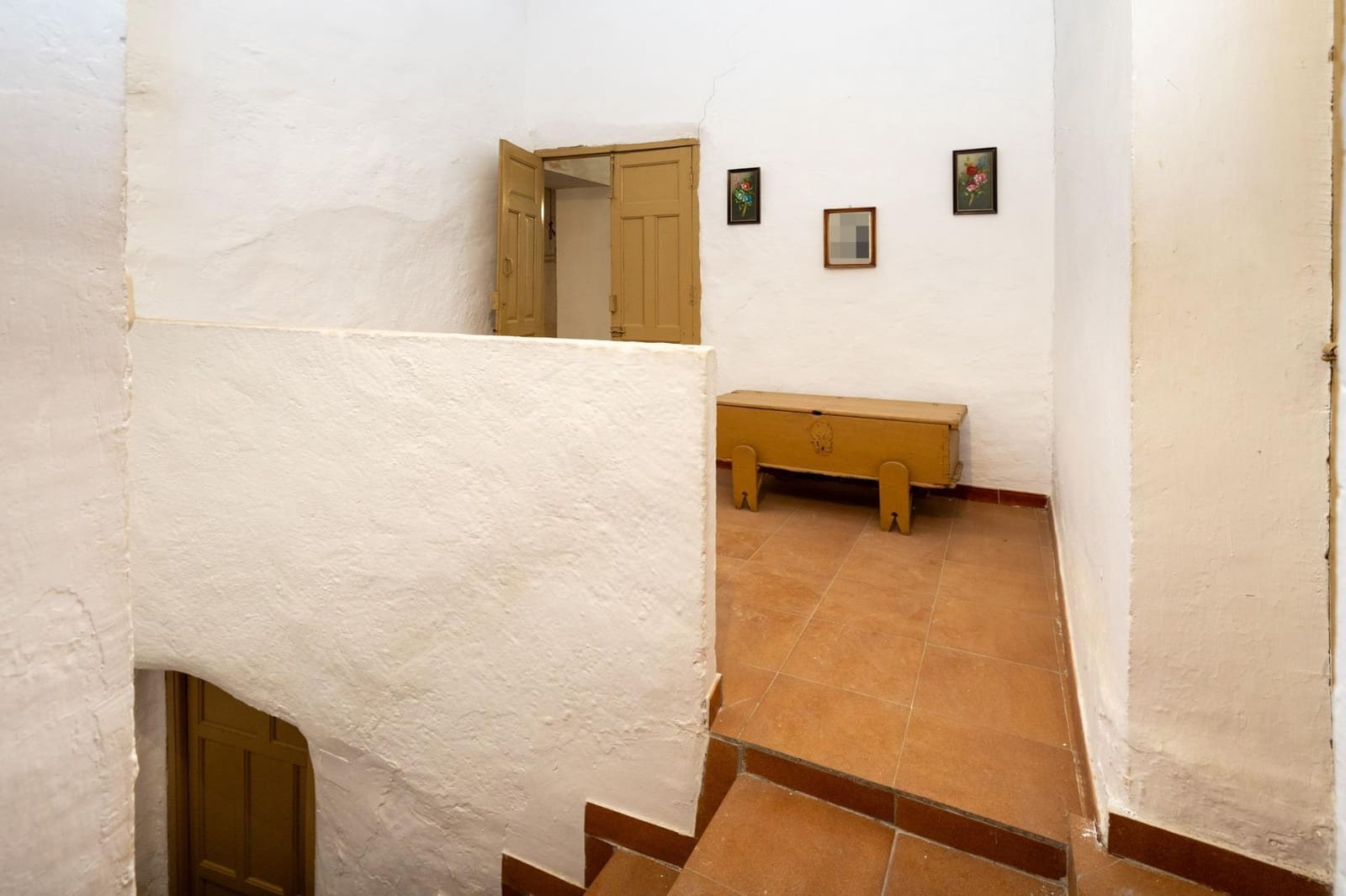 8 bedroom Townhouse for sale in La Malaha with garage - € 125,000 (Ref: 9434238)