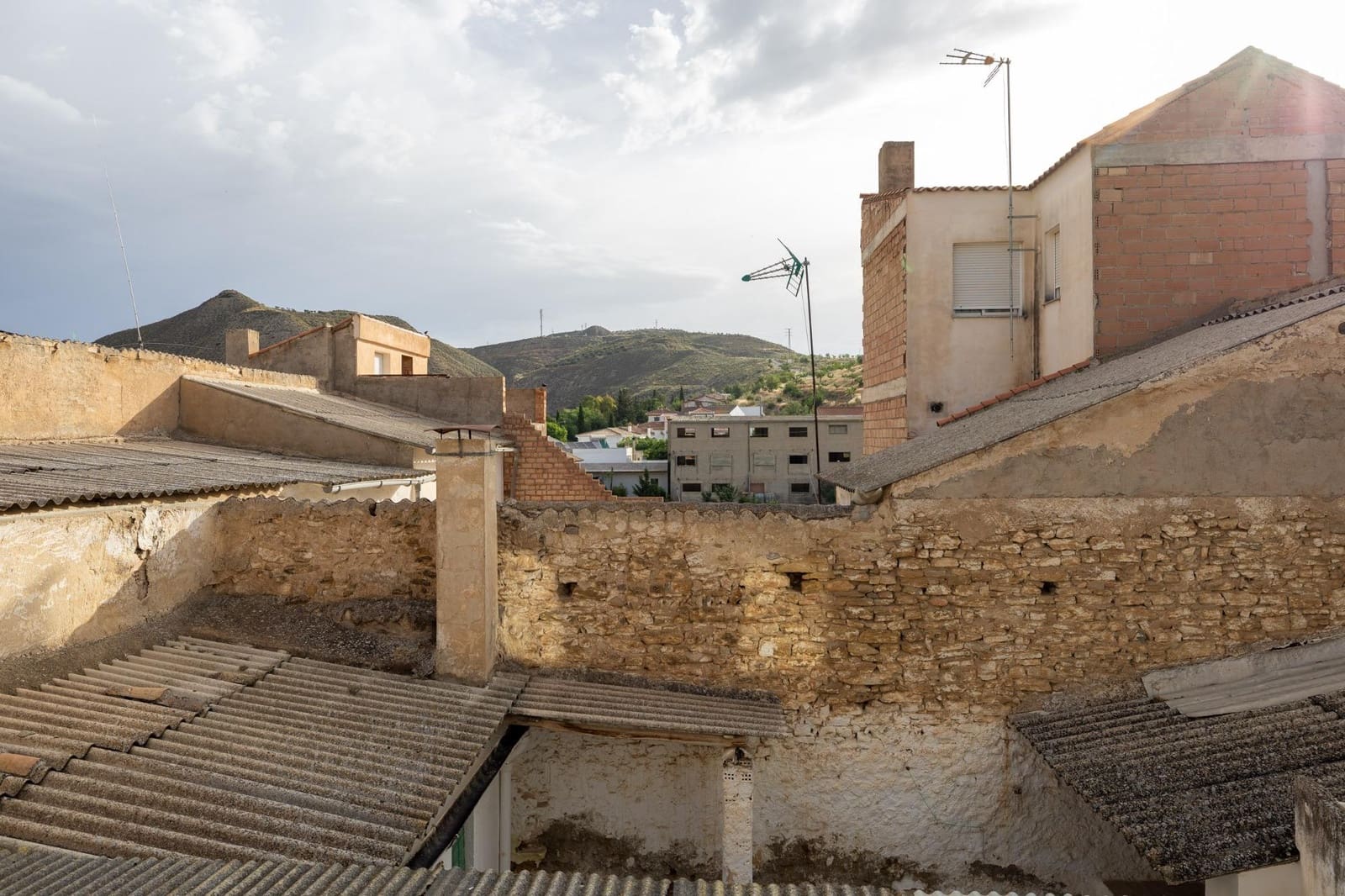 8 bedroom Townhouse for sale in La Malaha with garage - € 125,000 (Ref: 9434238)