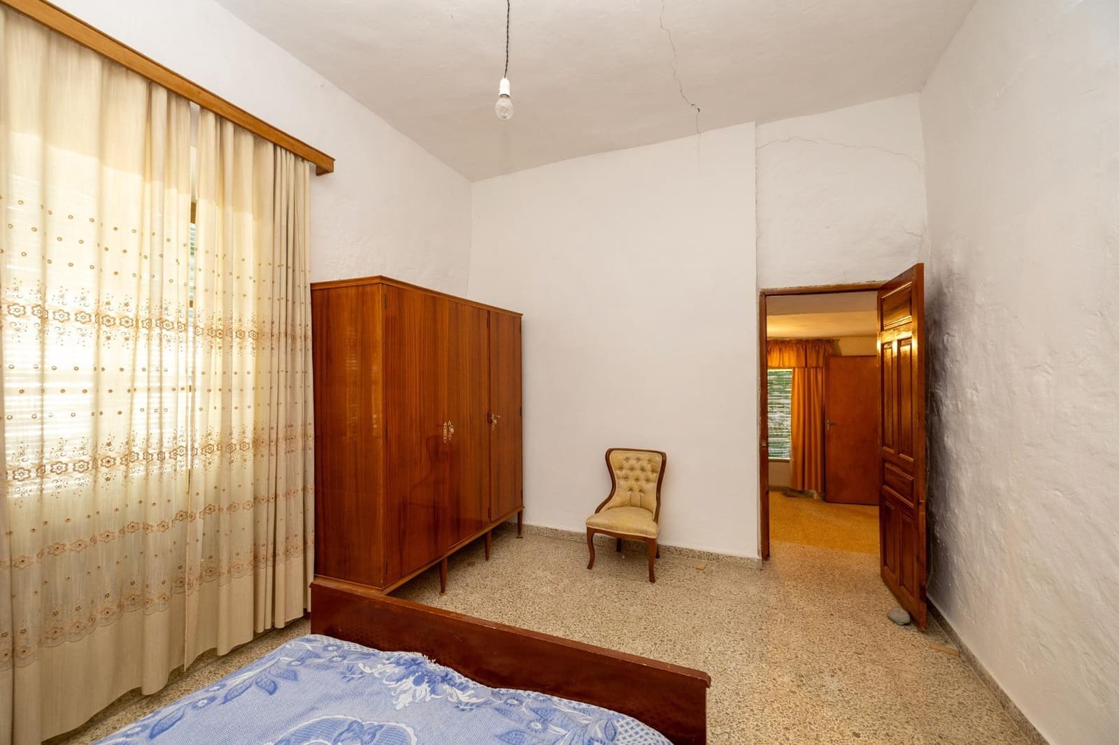 8 bedroom Townhouse for sale in La Malaha with garage - € 125,000 (Ref: 9434238)