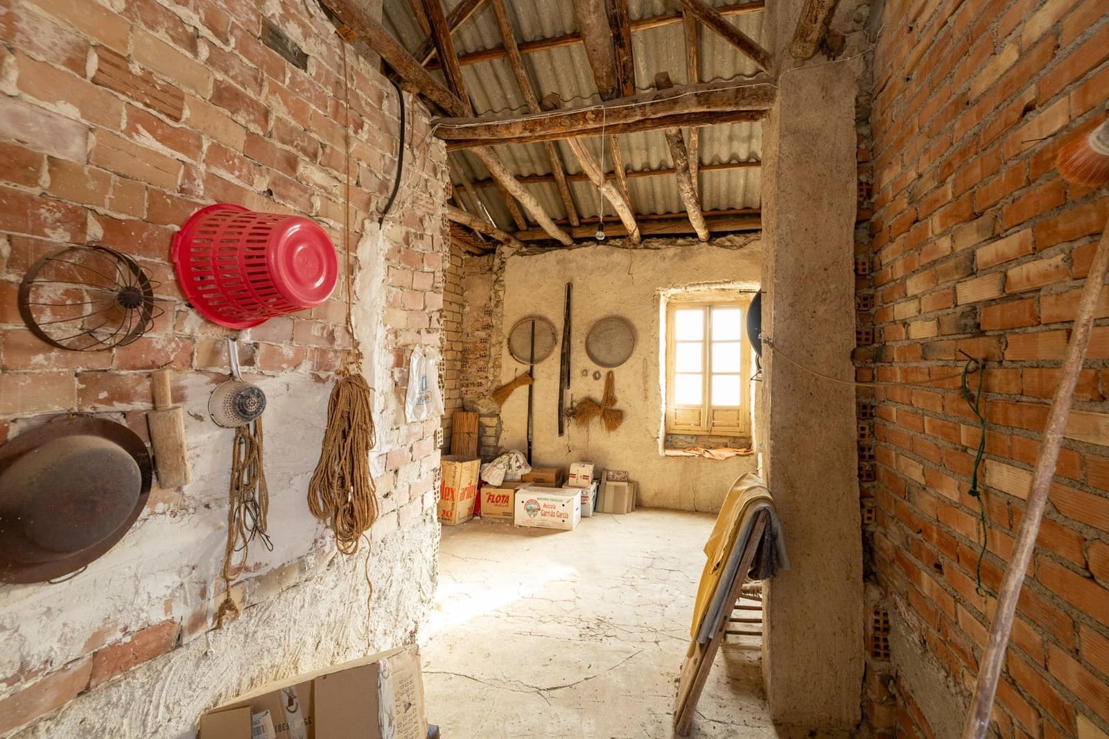 8 bedroom Townhouse for sale in La Malaha with garage - € 125,000 (Ref: 9434238)