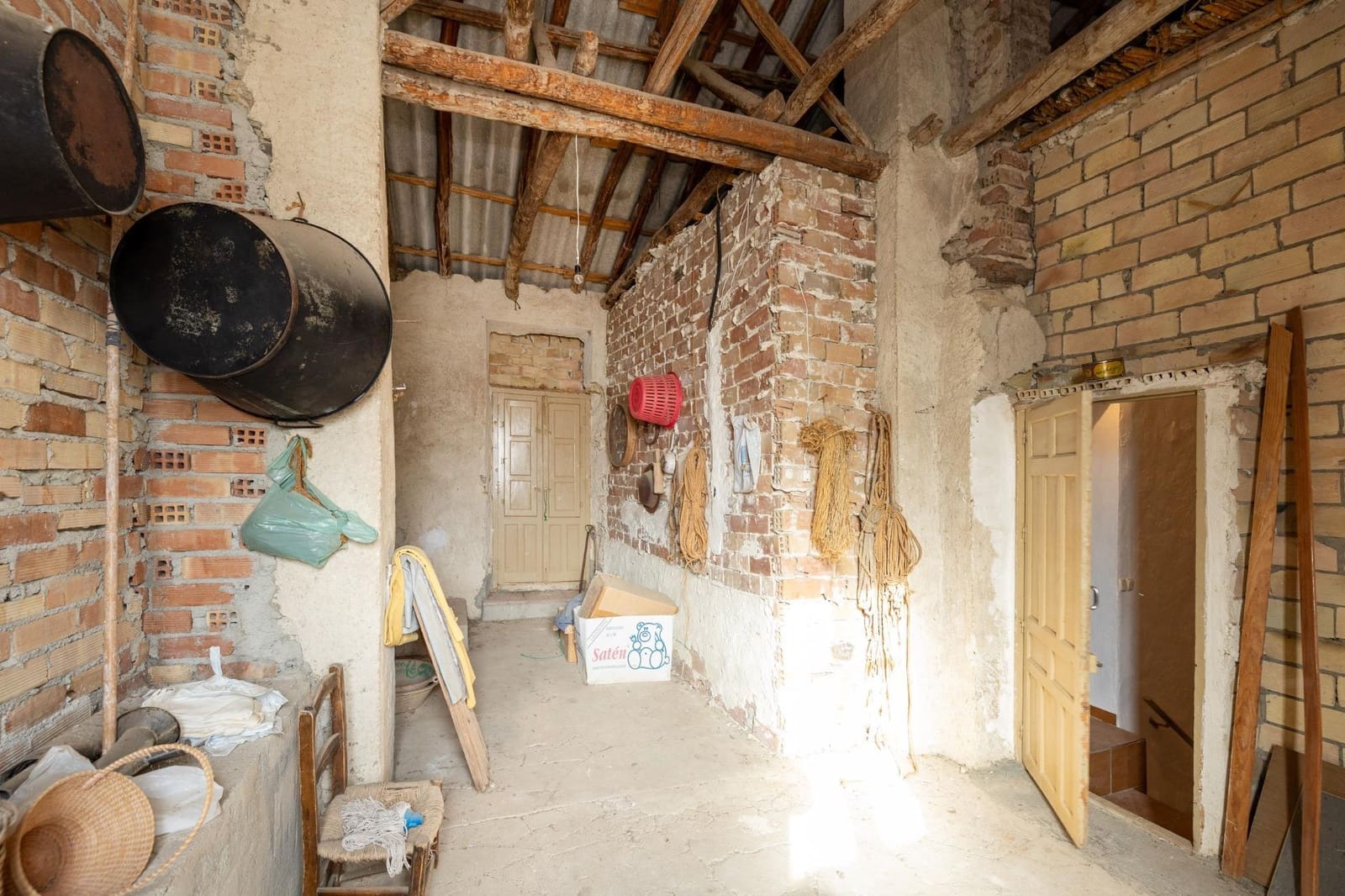 8 bedroom Townhouse for sale in La Malaha with garage - € 125,000 (Ref: 9434238)