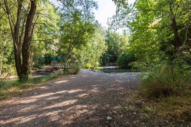 Grond te koop in Pinos Genil - € 138.000 (Ref: 9434240)