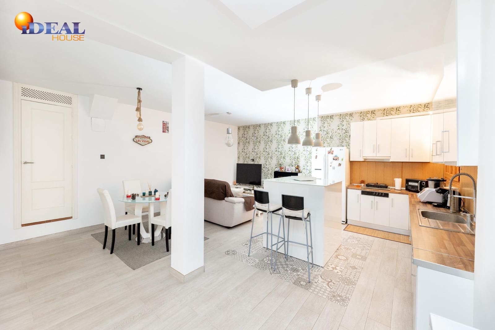 5 makuuhuone Huvila myytävänä paikassa Albolote mukana 
autotalli - 430 000 € (Ref: 9434241)